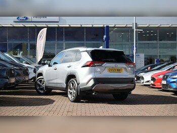 Used Toyota RAV4 2019 for sale - 76818498: Photo