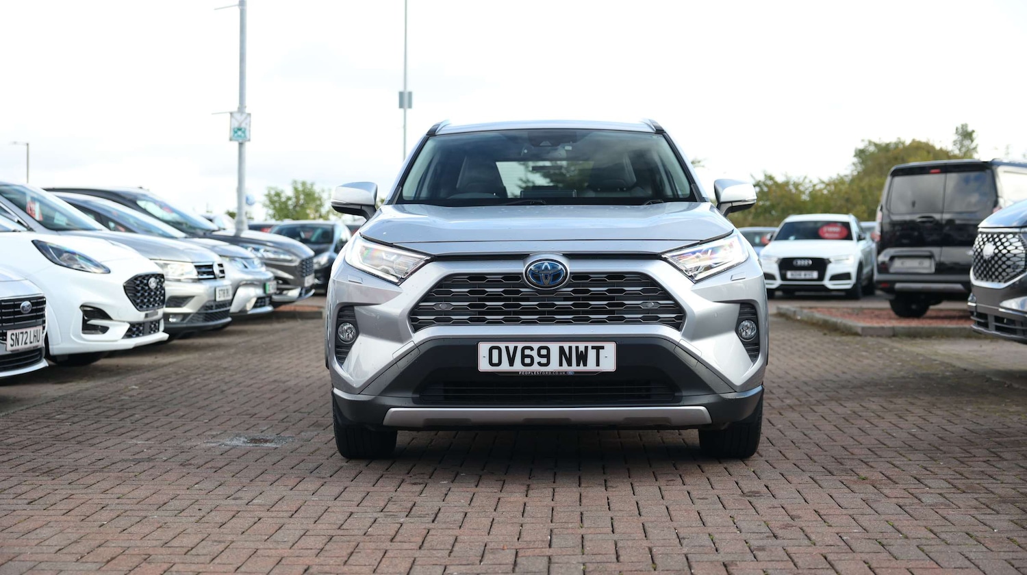 Used Toyota RAV4 2019 for sale - 76818498: Photo 5