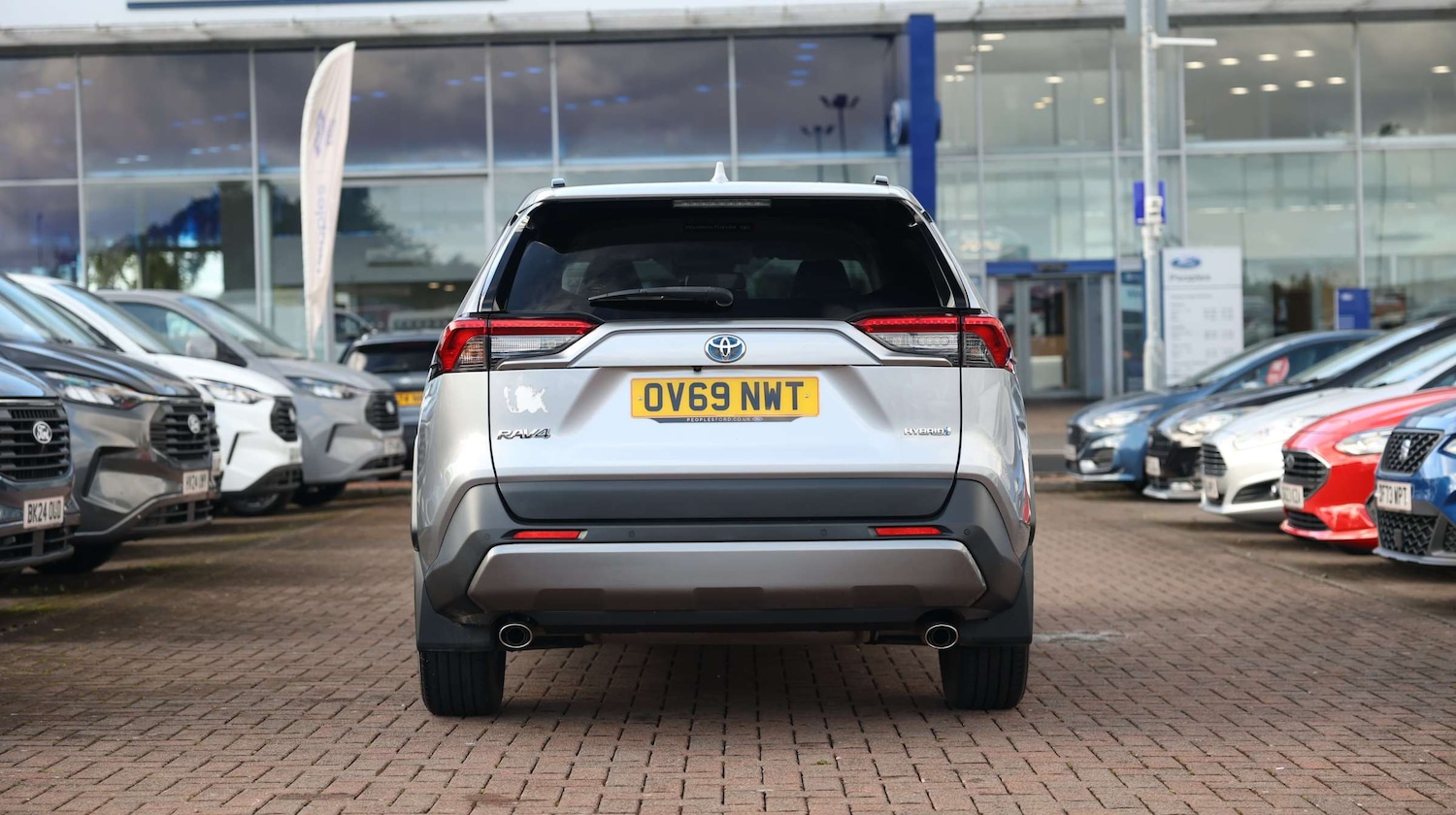 Used Toyota RAV4 2019 for sale - 76818498: Photo 6