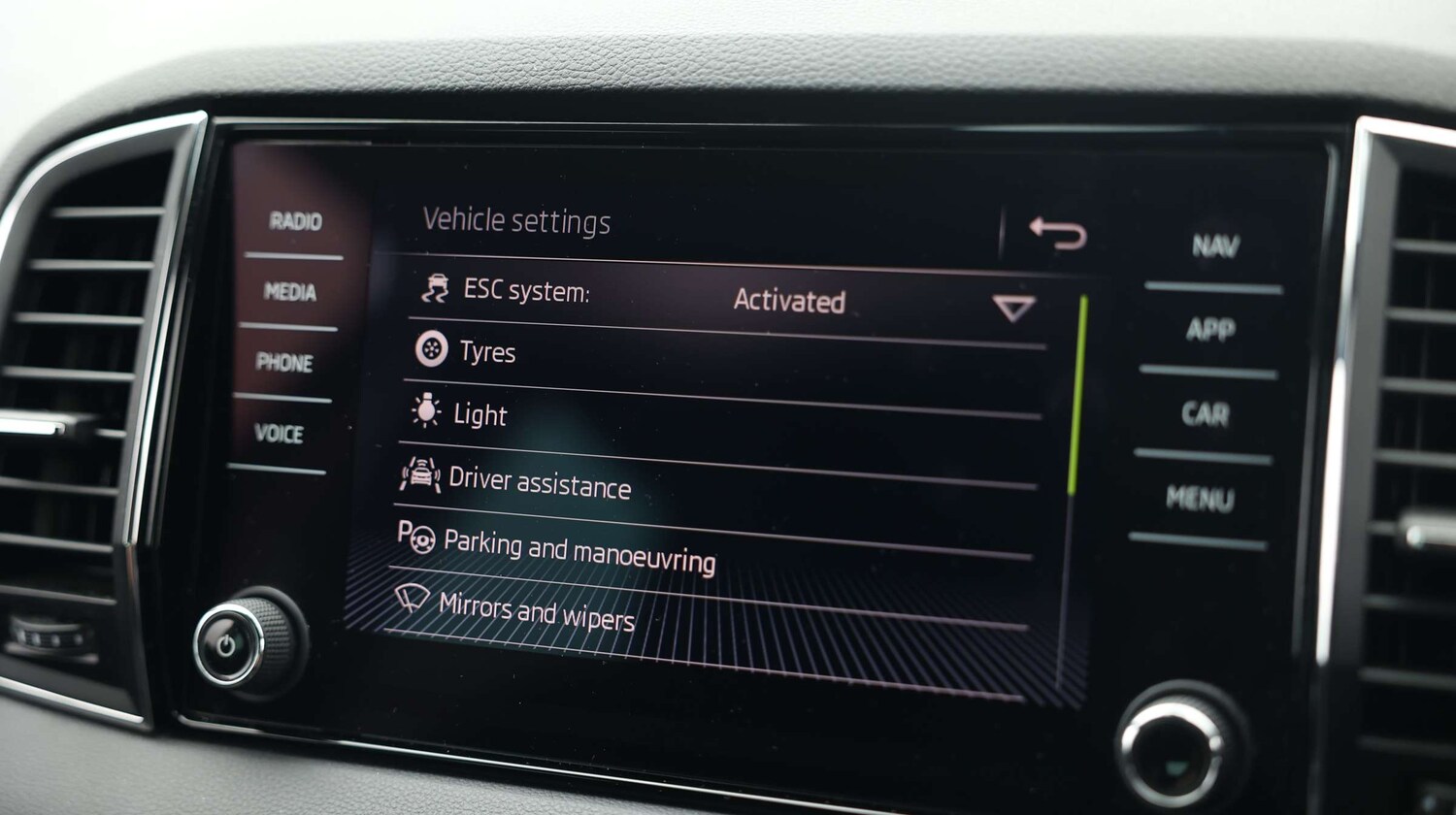 Used Skoda Karoq 2018 for sale - 76818496: Photo 31