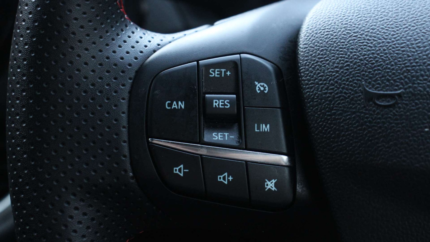 Used Ford Puma 2023 for sale - 77111338: Photo 32