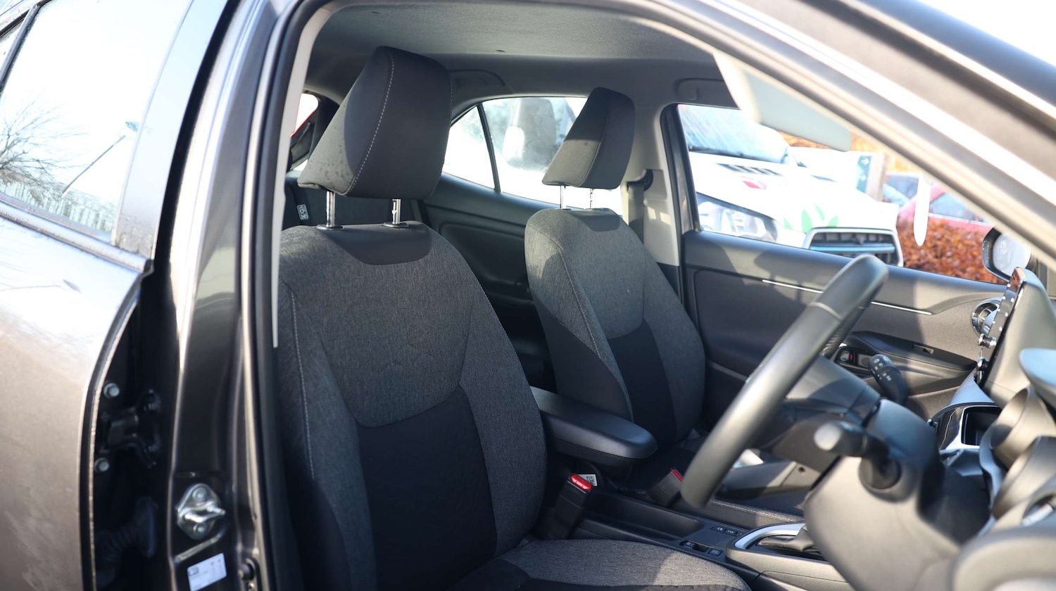 Used Toyota Yaris Cross 2024 for sale - 77111334: Photo 16