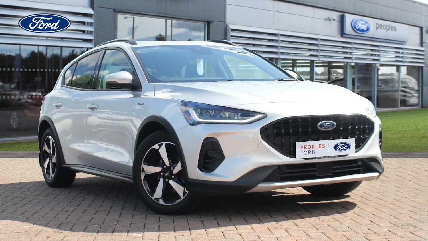 Used Ford Focus 2023 for sale - 76954199: Photo 2