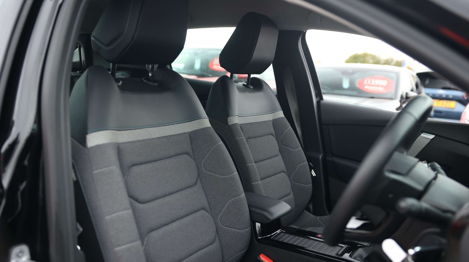 Used Citroen C4 2023 for sale - 76818505: Photo 17