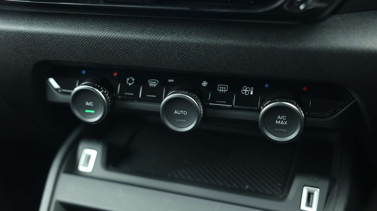 Used Citroen C4 2023 for sale - 76818505: Photo 30