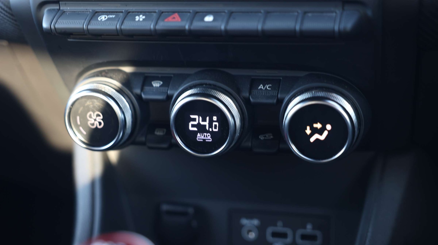 Used Renault Captur 2021 for sale - 76818536: Photo 32