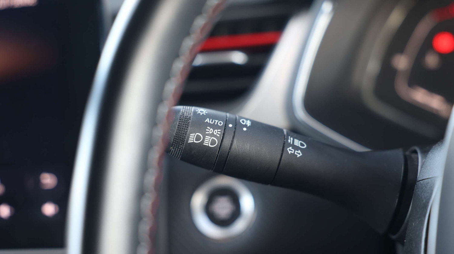 Used Renault Captur 2021 for sale - 76818536: Photo 35