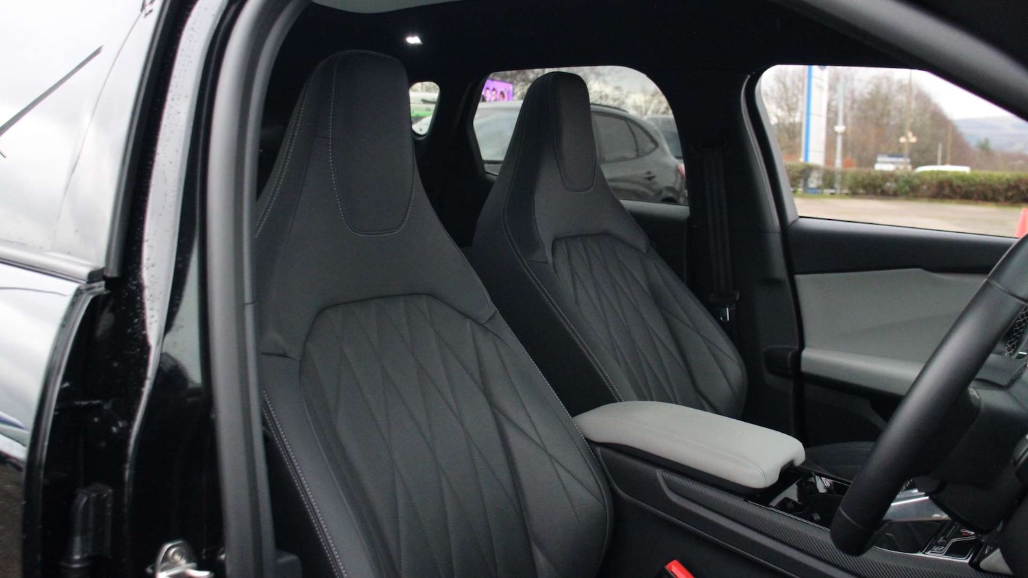 Used Ford Capri 2024 for sale - 76818471: Photo 16