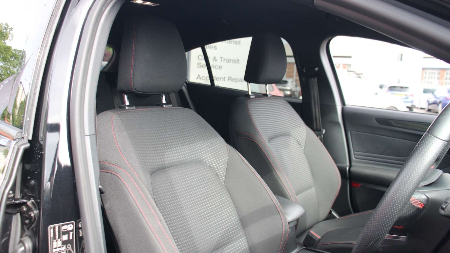 Used Ford Focus 2024 for sale - 76818459: Photo 11