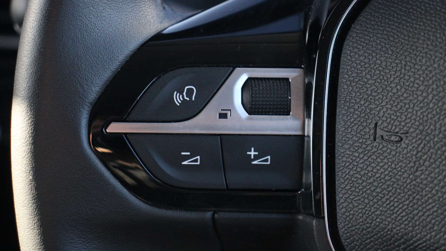 Used Peugeot 208 2024 for sale - 76818565: Photo 37