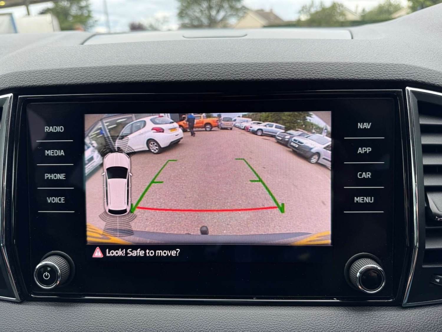 Used Skoda Karoq 2019 for sale - 76649670: Photo 27