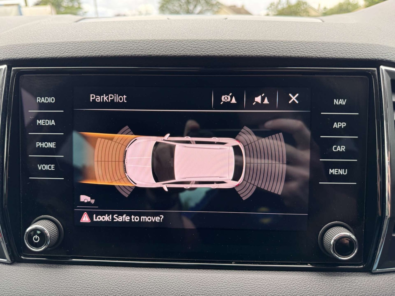 Used Skoda Karoq 2019 for sale - 76649670: Photo 28