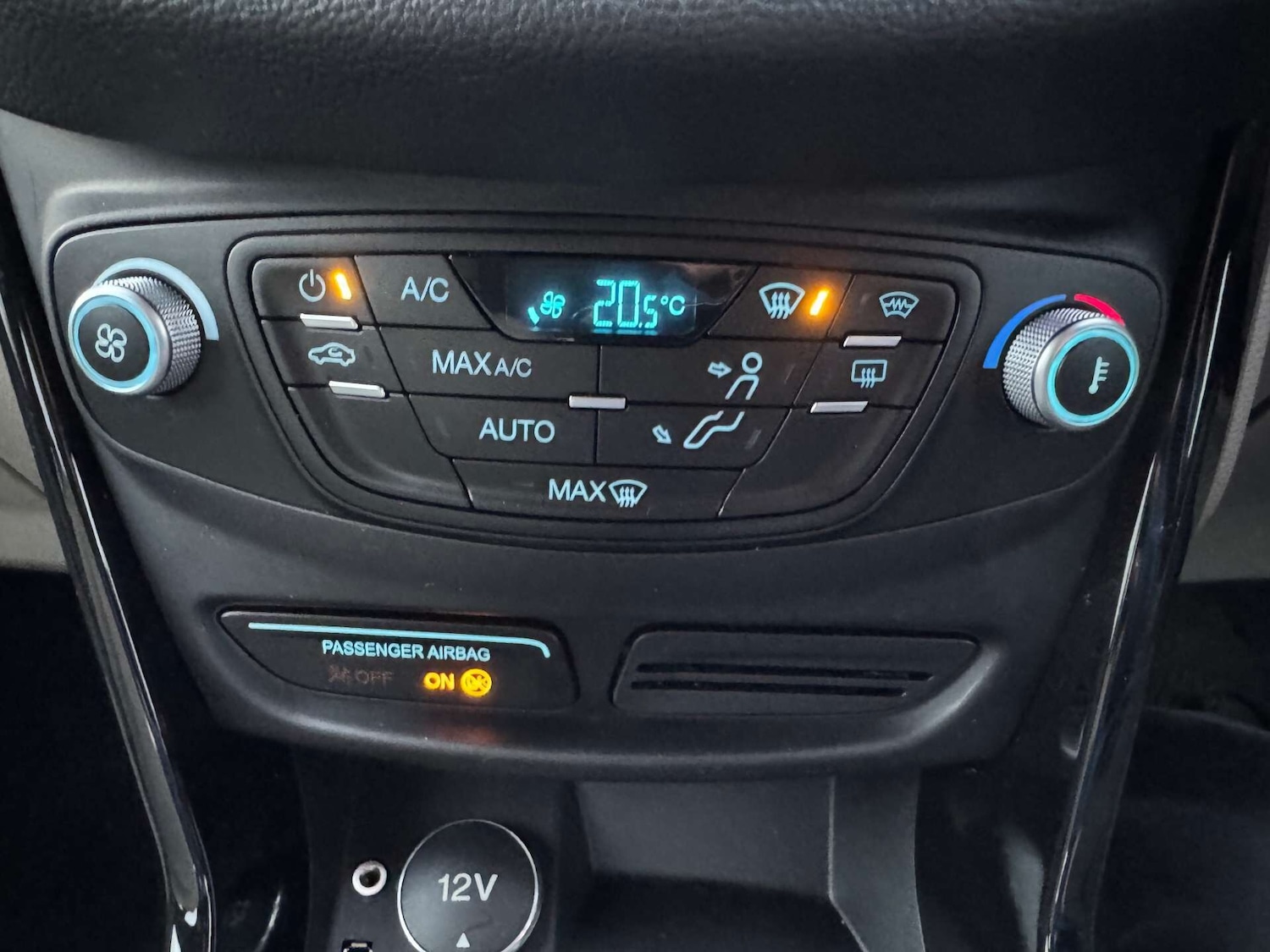 Used Ford B-MAX 2016 for sale - 76909336: Photo 28