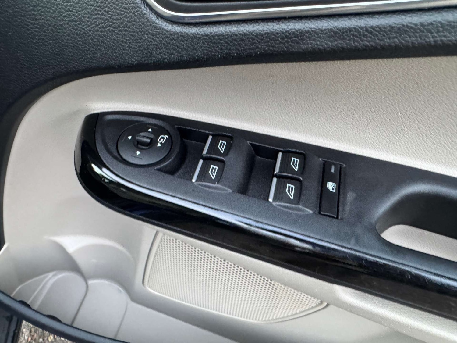 Used Ford B-MAX 2016 for sale - 76909336: Photo 30