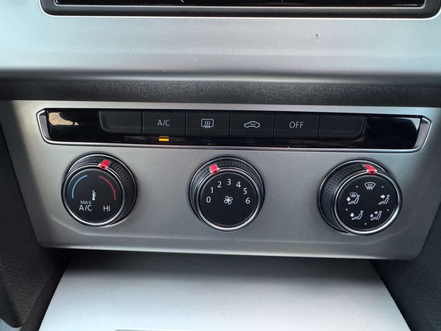 Used Volkswagen Passat 2015 for sale - 76649664: Photo 29