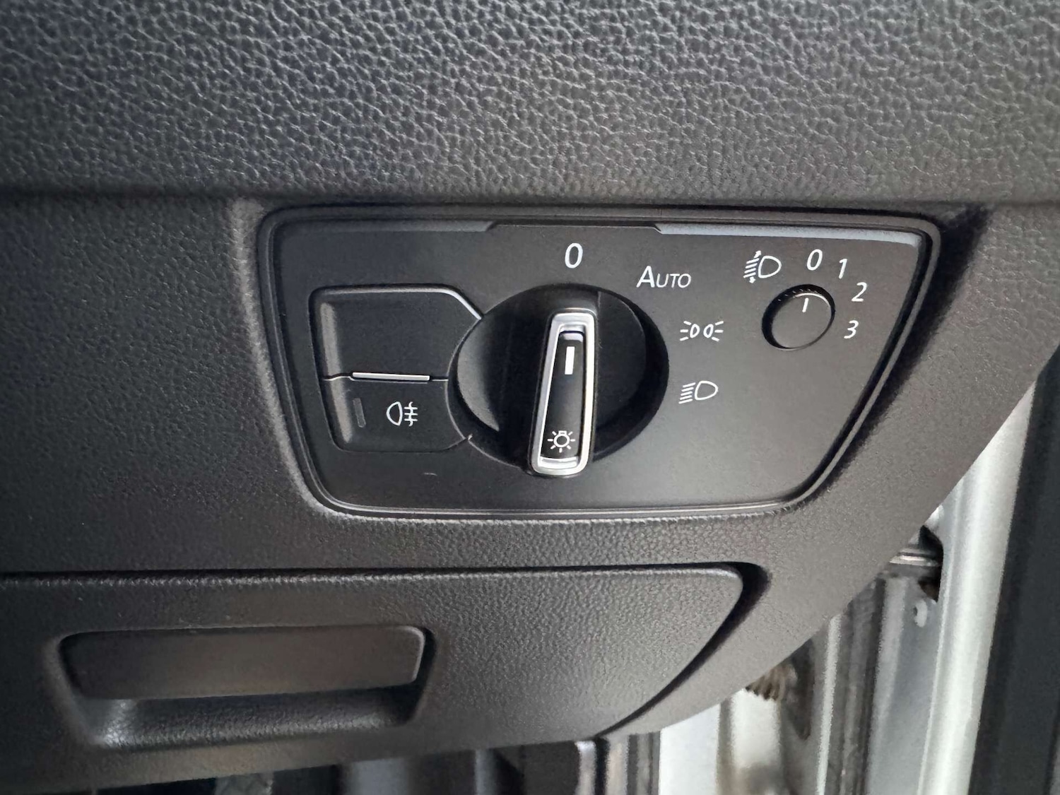 Used Volkswagen Passat 2015 for sale - 76649664: Photo 31