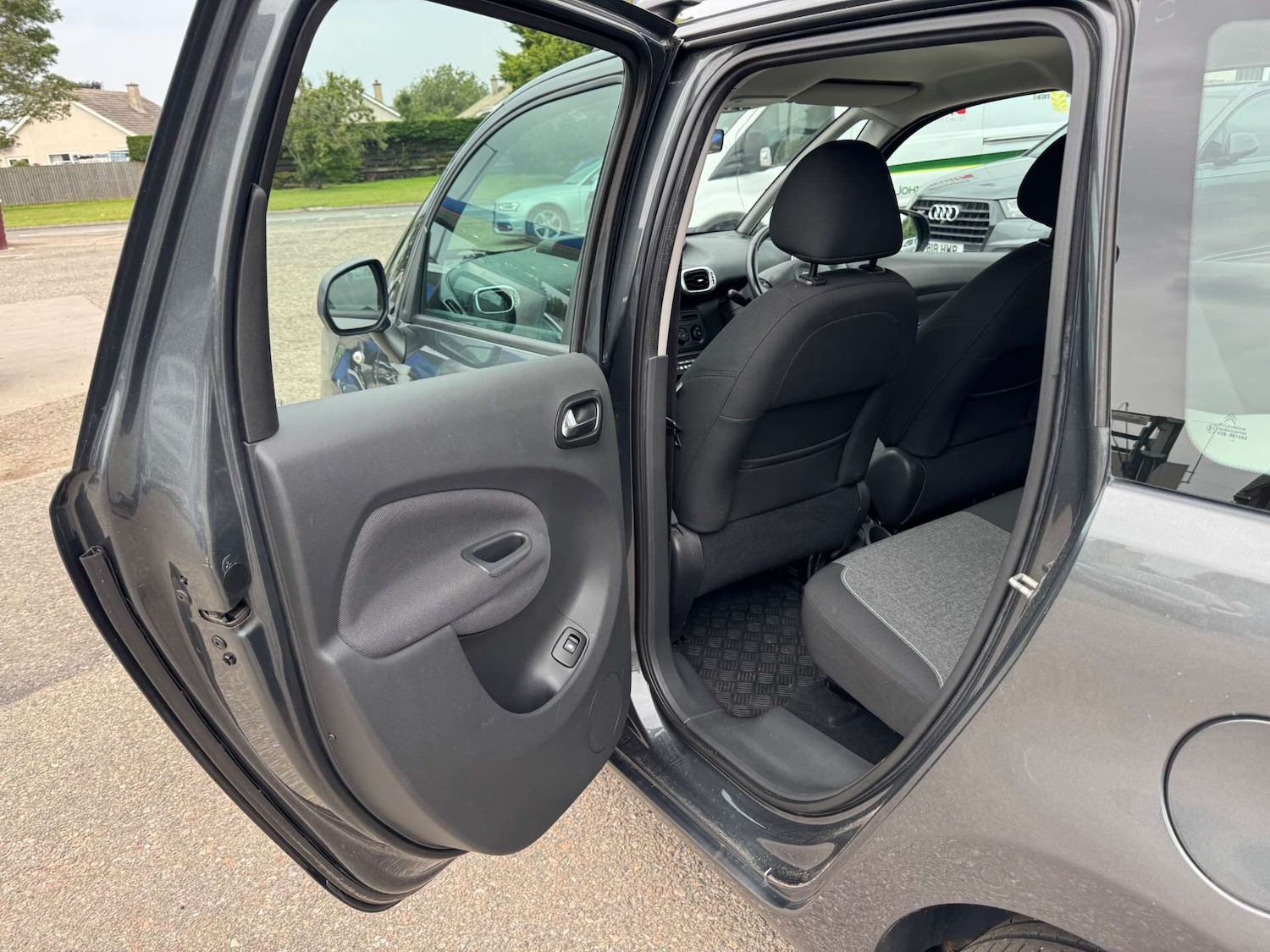 Used Citroen C3 Picasso 2016 for sale - 76651155: Photo 20