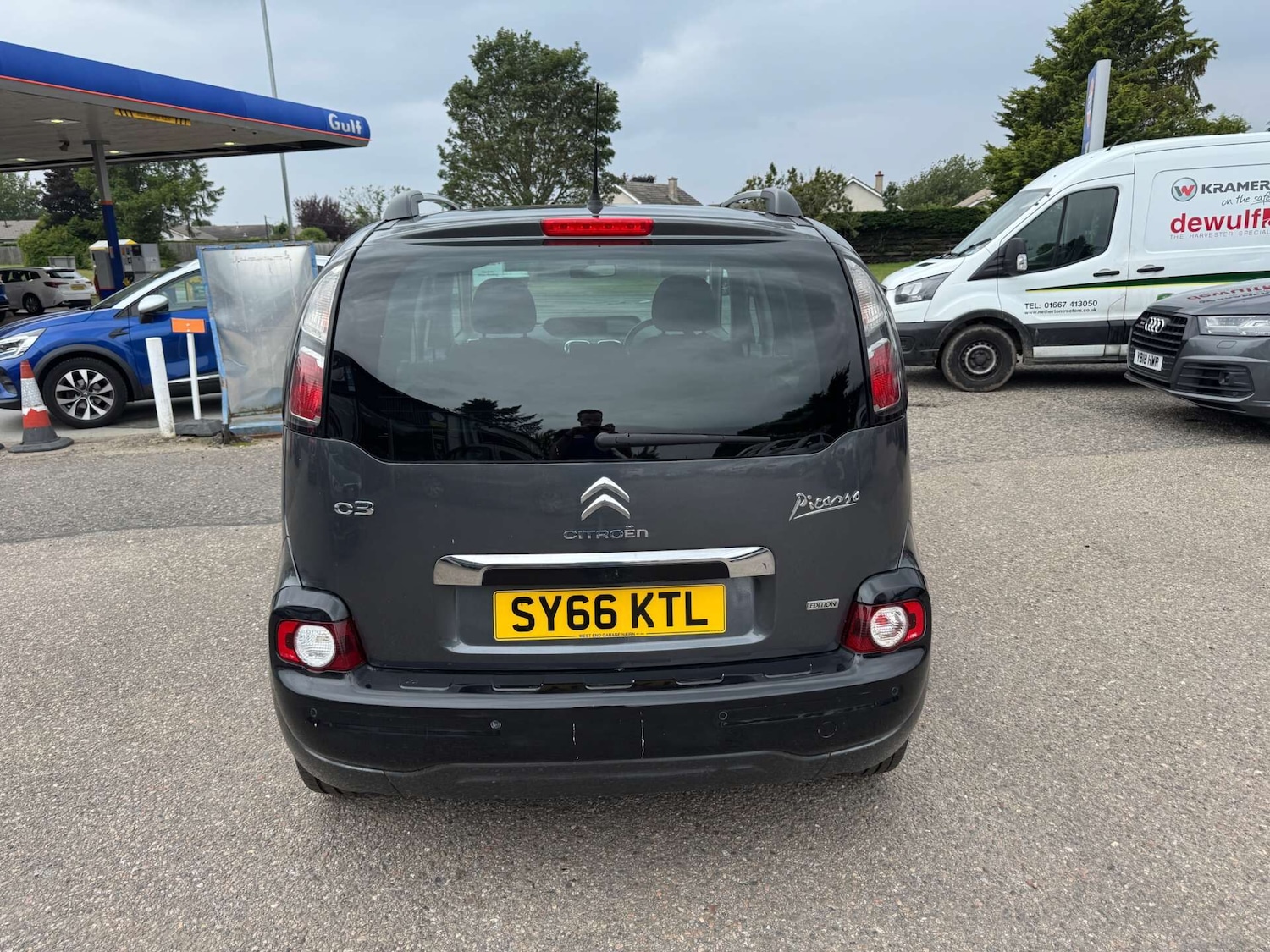 Used Citroen C3 Picasso 2016 for sale - 76651155: Photo 9