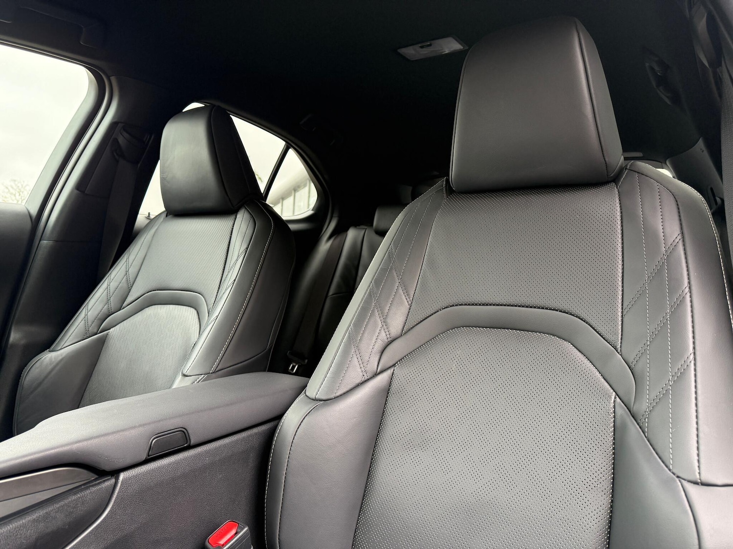 Used Lexus UX 2025 for sale - 76573630: Photo 18