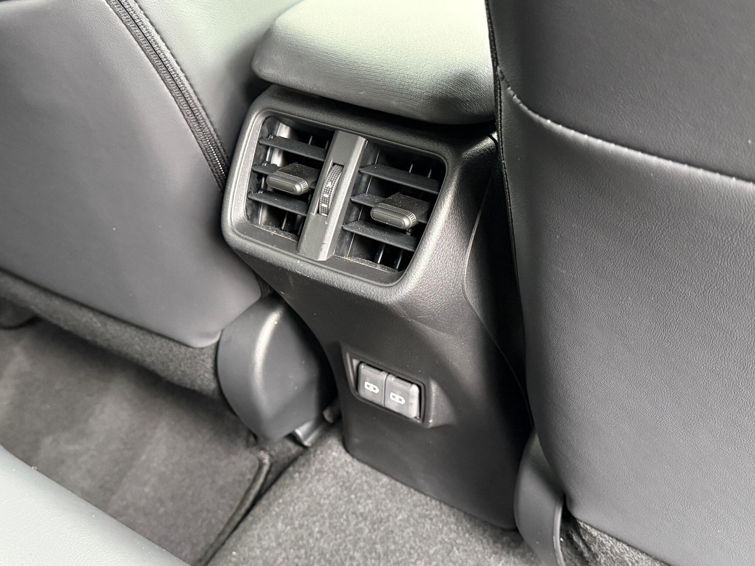 Used Lexus UX 2025 for sale - 76573630: Photo 27