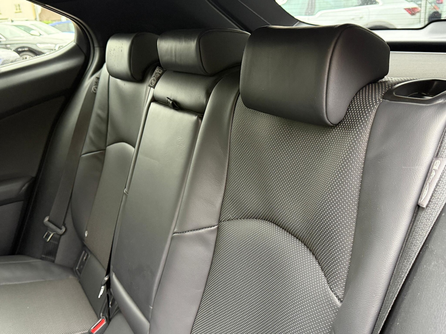 Used Lexus UX 2025 for sale - 76573630: Photo 28