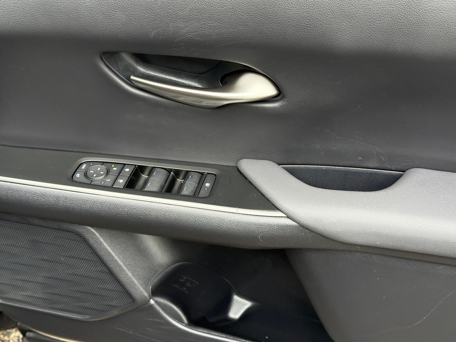 Used Lexus UX 2025 for sale - 76573630: Photo 45