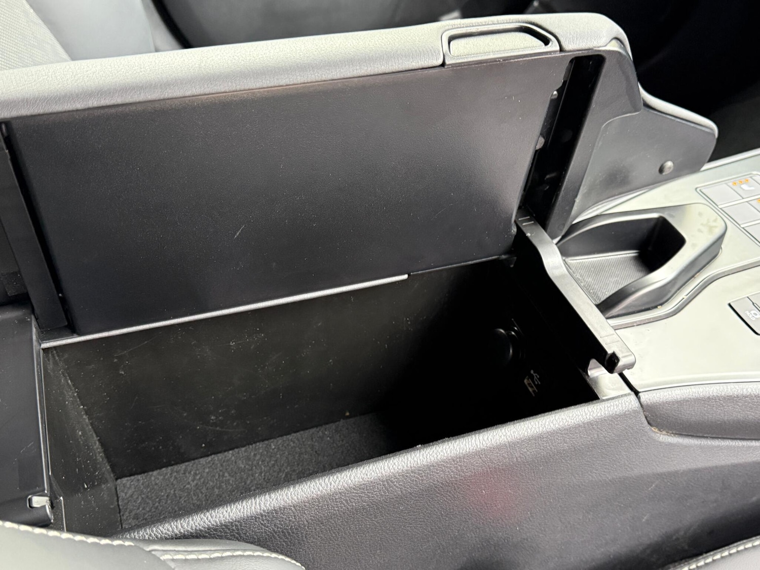 Used Lexus UX 2025 for sale - 76573630: Photo 47