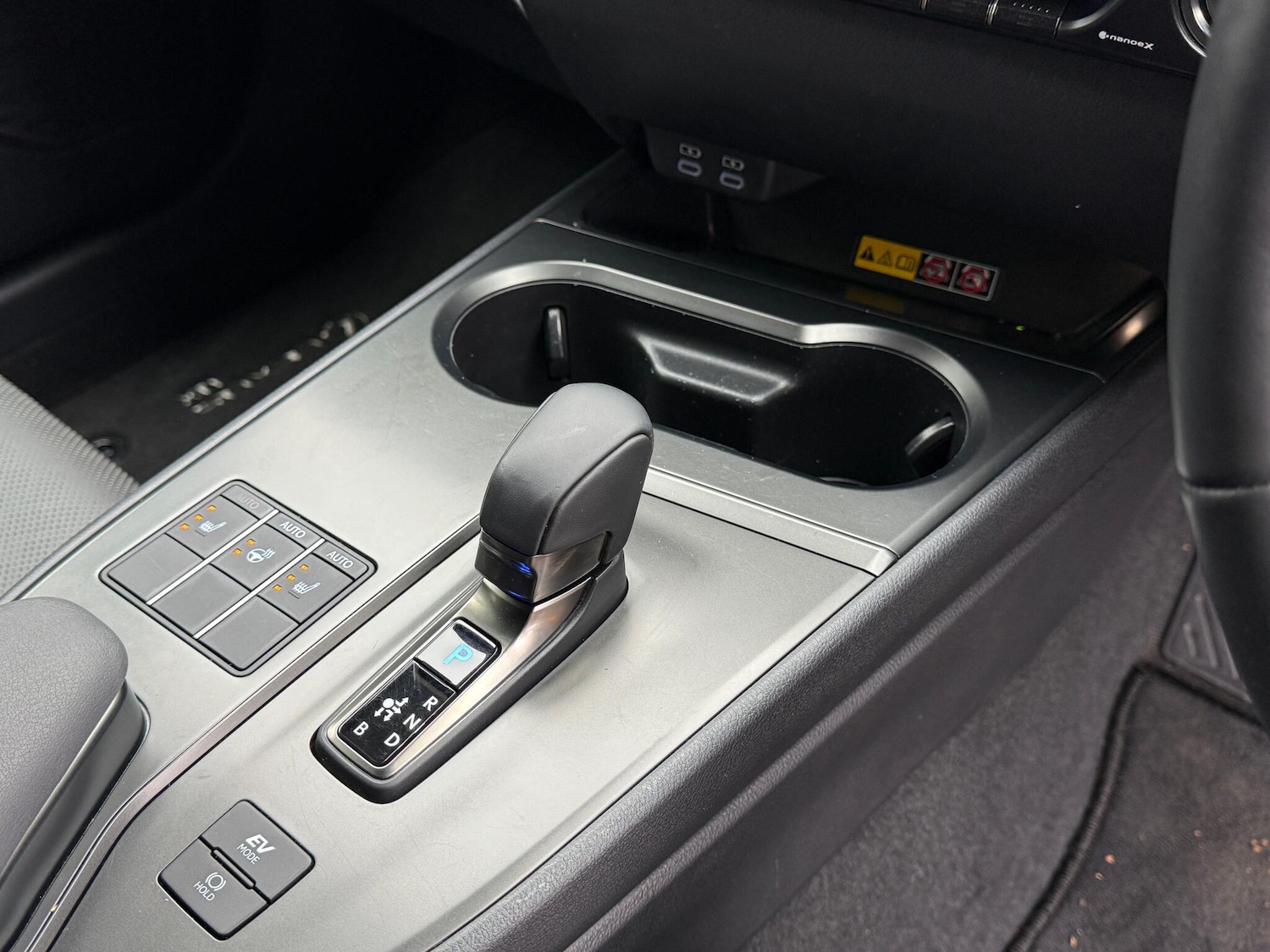 Used Lexus UX 2025 for sale - 76573630: Photo 48