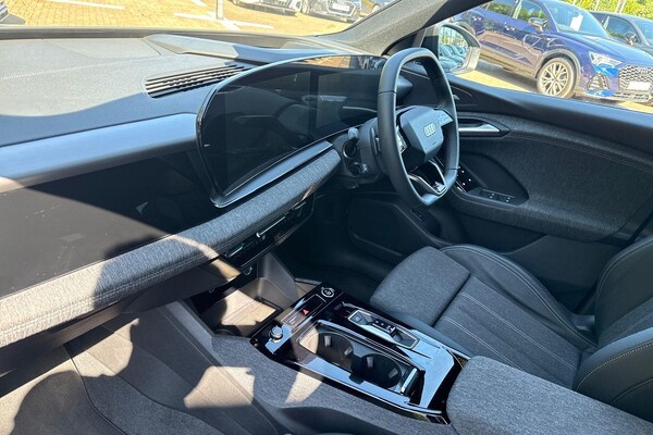 Used Audi Q6 e-tron 2024 for sale - 75670102: Photo 26