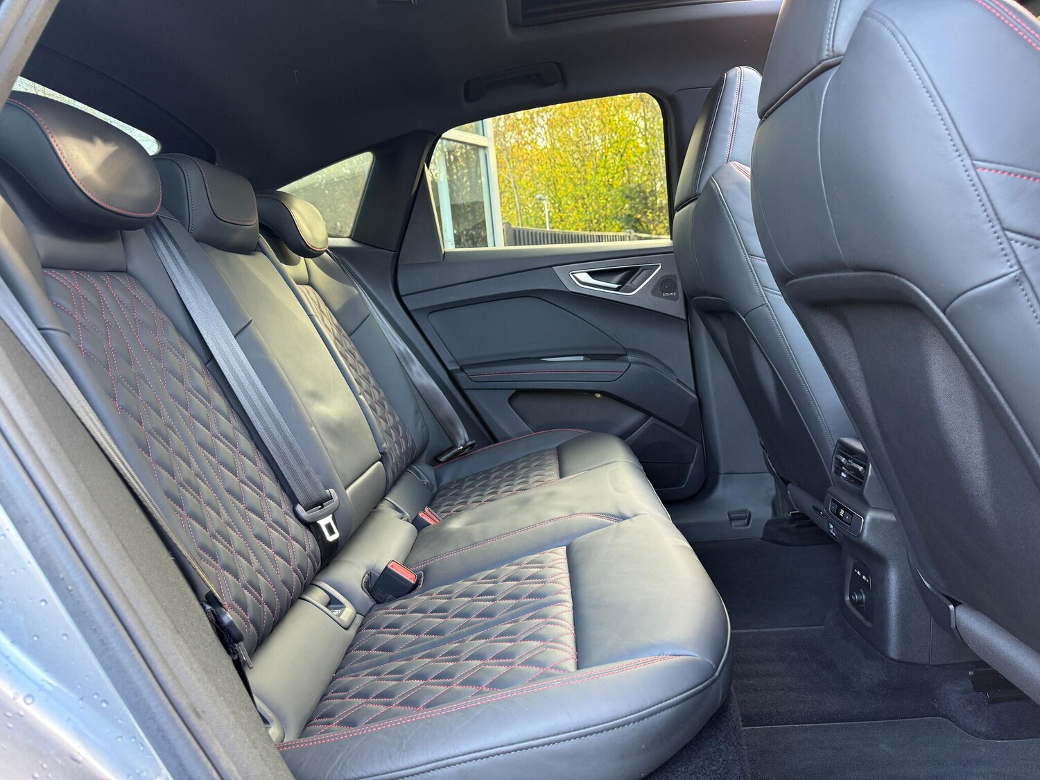 Used Audi Q4 e-tron 2022 for sale - 77559587: Photo 12