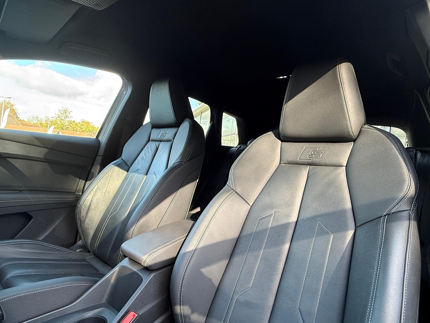 Used Audi Q4 e-tron 2023 for sale - 76866382: Photo 18