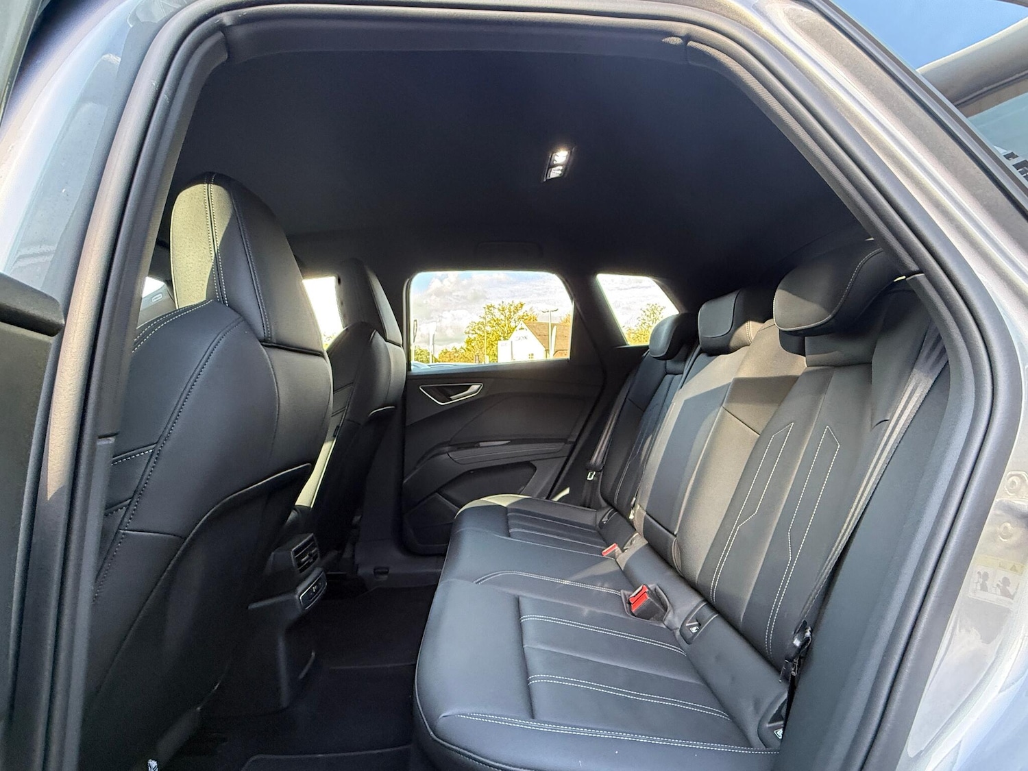 Used Audi Q4 e-tron 2023 for sale - 76866382: Photo 19