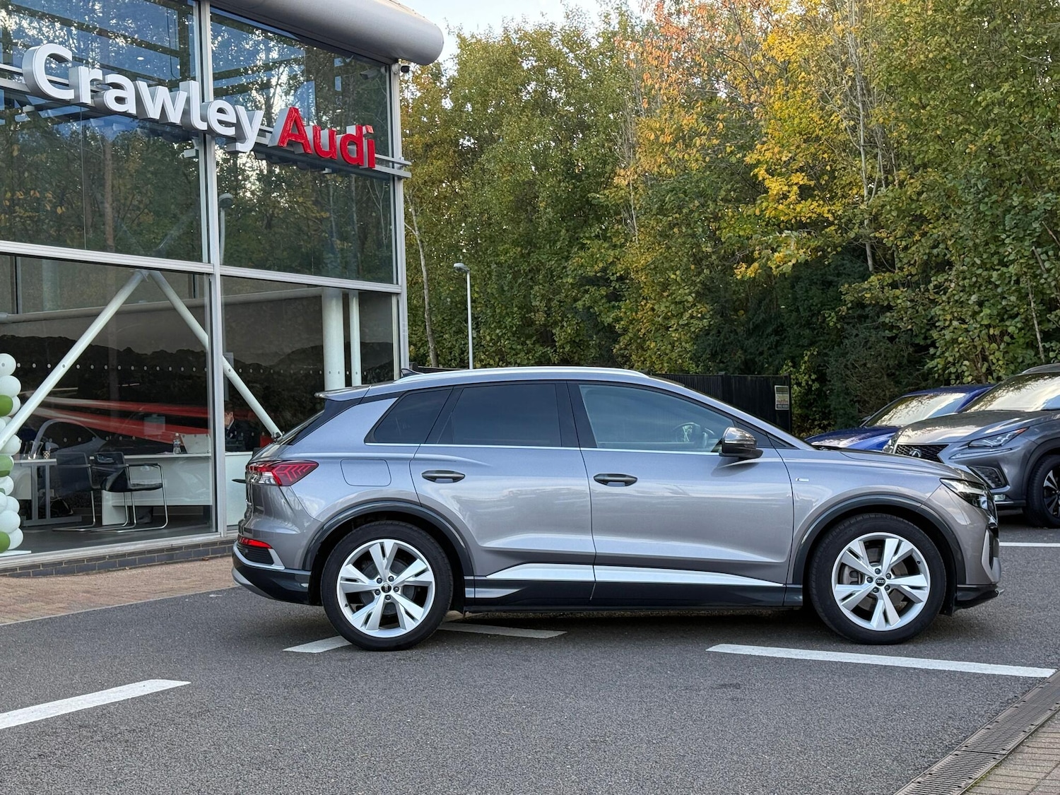 Used Audi Q4 e-tron 2023 for sale - 76866382: Photo 2