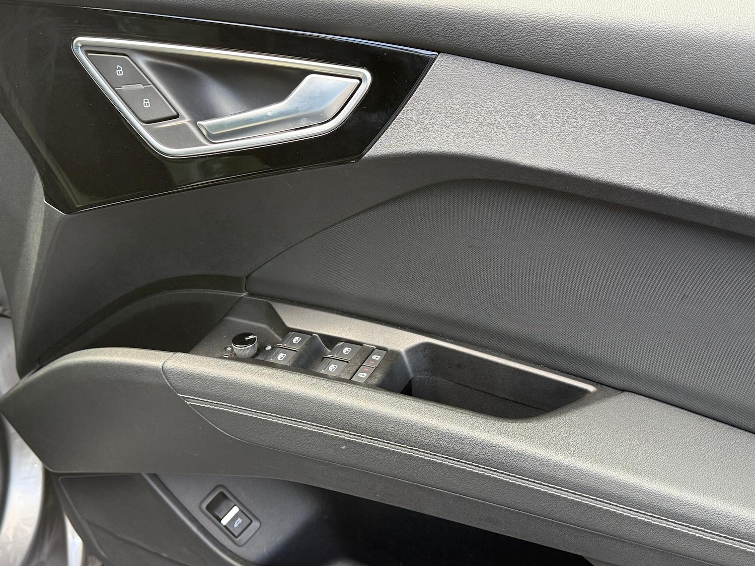 Used Audi Q4 e-tron 2023 for sale - 76866382: Photo 40