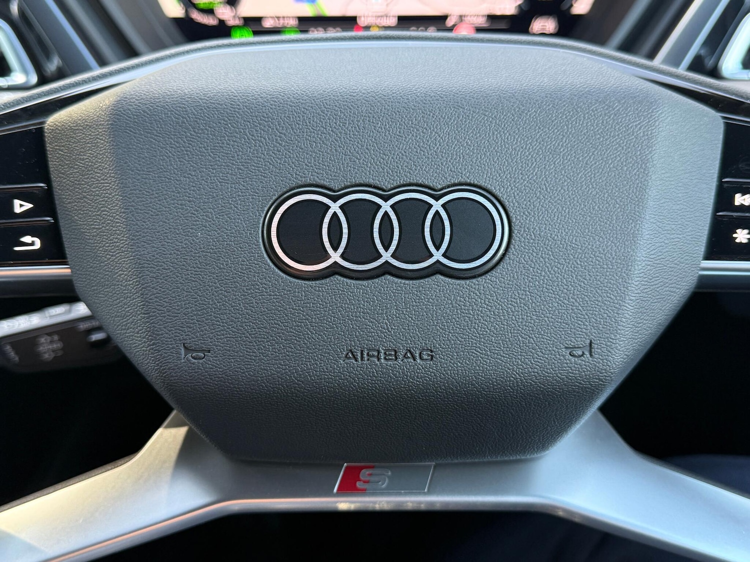 Used Audi Q4 e-tron 2023 for sale - 76866382: Photo 63