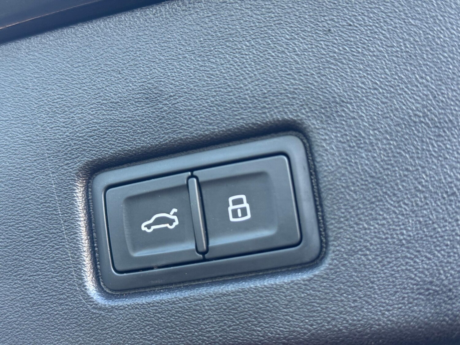 Used Audi Q4 e-tron 2023 for sale - 77440836: Photo 45