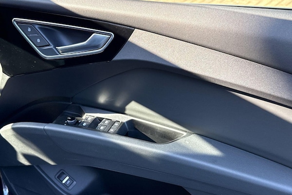 Used Audi Q4 e-tron 2023 for sale - 76228103: Photo 49