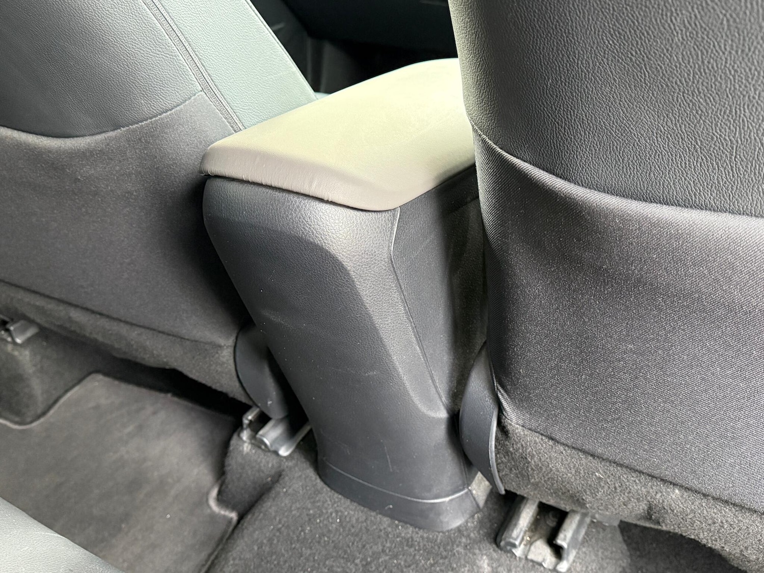 Used Toyota C-HR 2020 for sale - 76620020: Photo 30