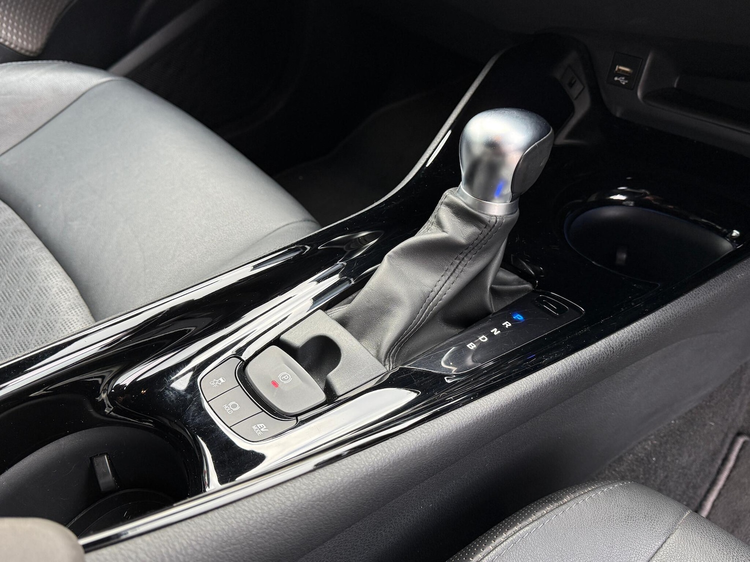 Used Toyota C-HR 2020 for sale - 76620020: Photo 37