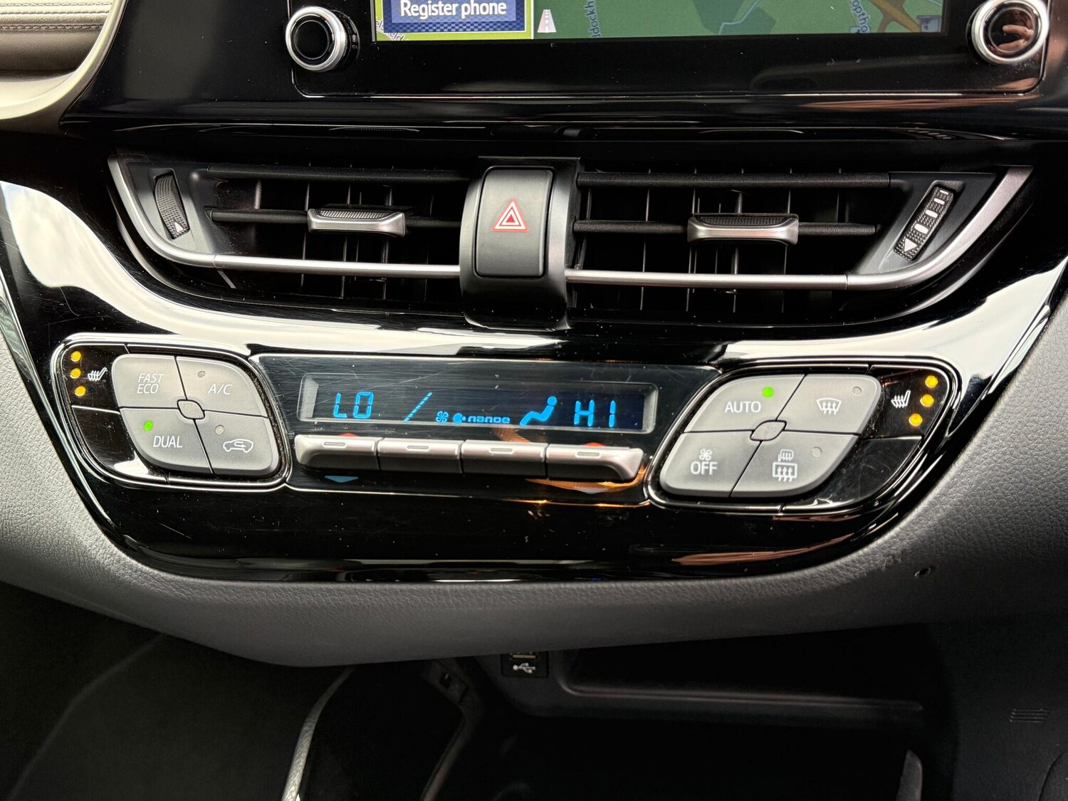 Used Toyota C-HR 2020 for sale - 76620020: Photo 39