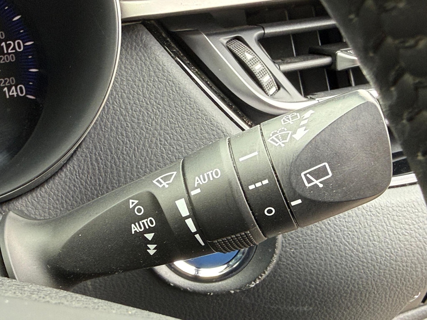 Used Toyota C-HR 2020 for sale - 76620020: Photo 62