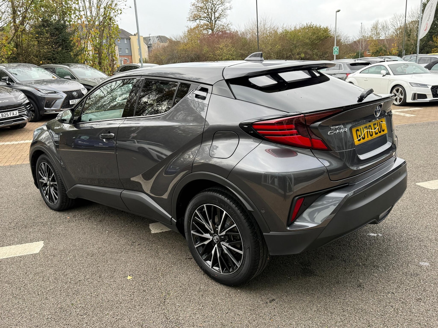 Used Toyota C-HR 2020 for sale - 76620020: Photo 8