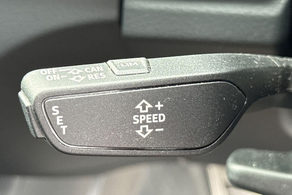 Used Audi Q5 2018 for sale - 76215295: Photo 64