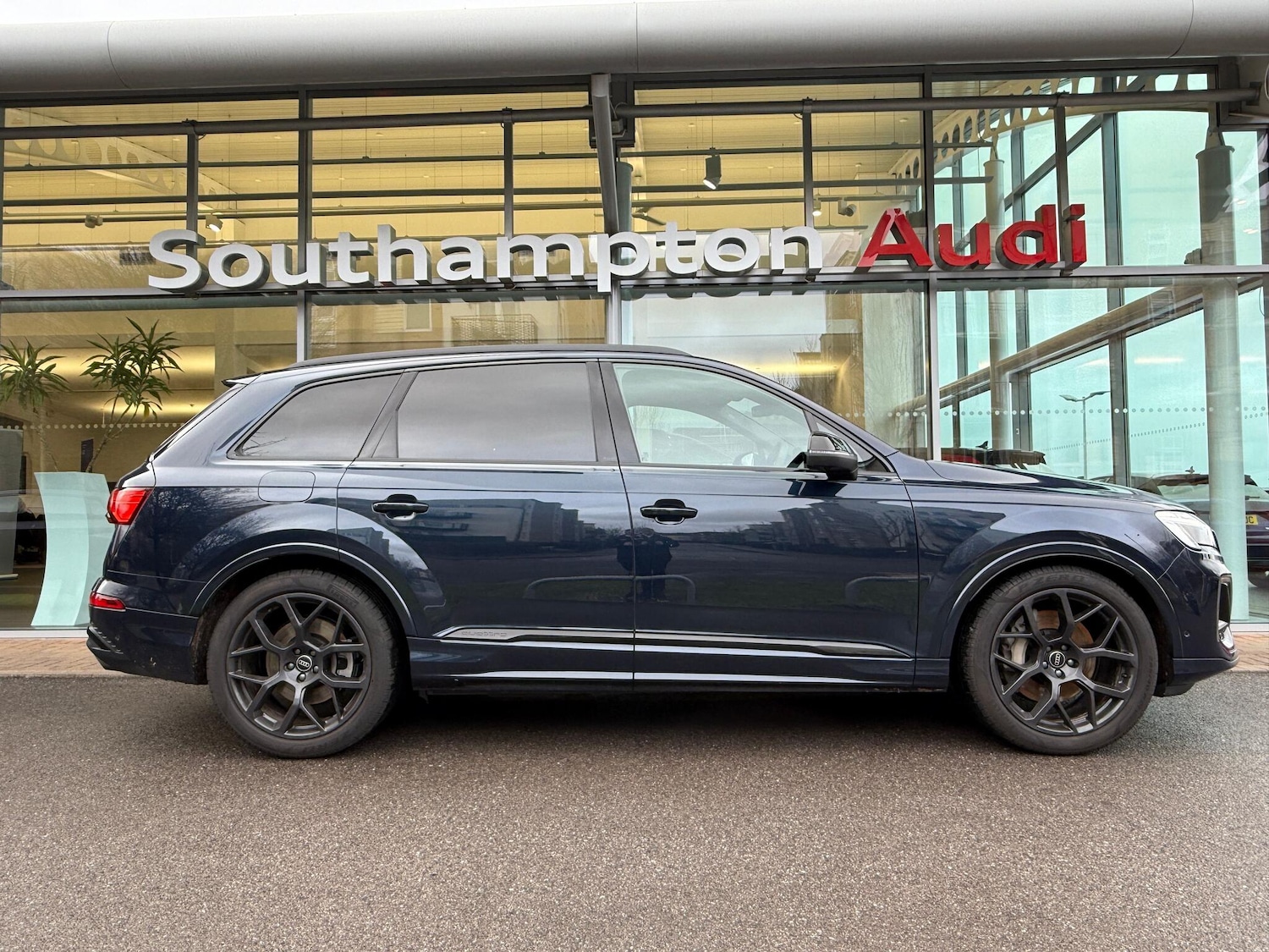 Used Audi Q7 2025 for sale - 77411572: Photo 2