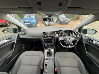 Used Volkswagen Golf 2019 for sale - 77468289: Photo