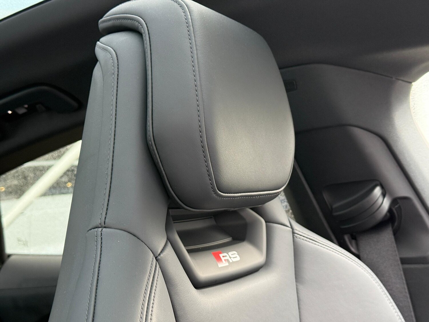 Used Audi RS e-tron GT 2022 for sale - 77468176: Photo 12