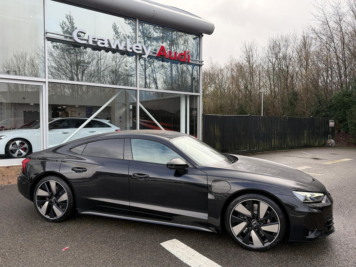 Used Audi RS e-tron GT 2022 for sale - 77468176: Photo 2