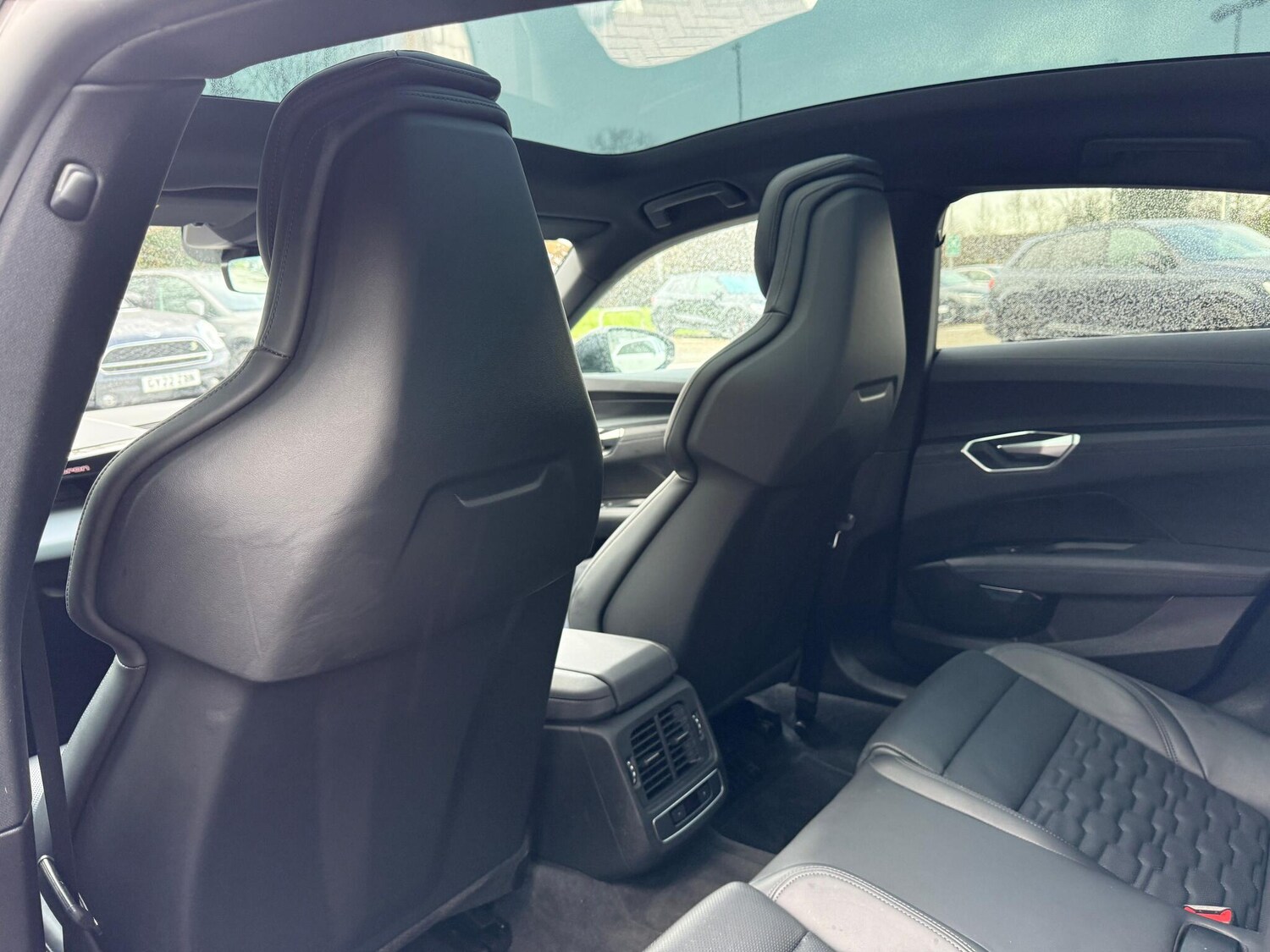 Used Audi RS e-tron GT 2022 for sale - 77468176: Photo 45