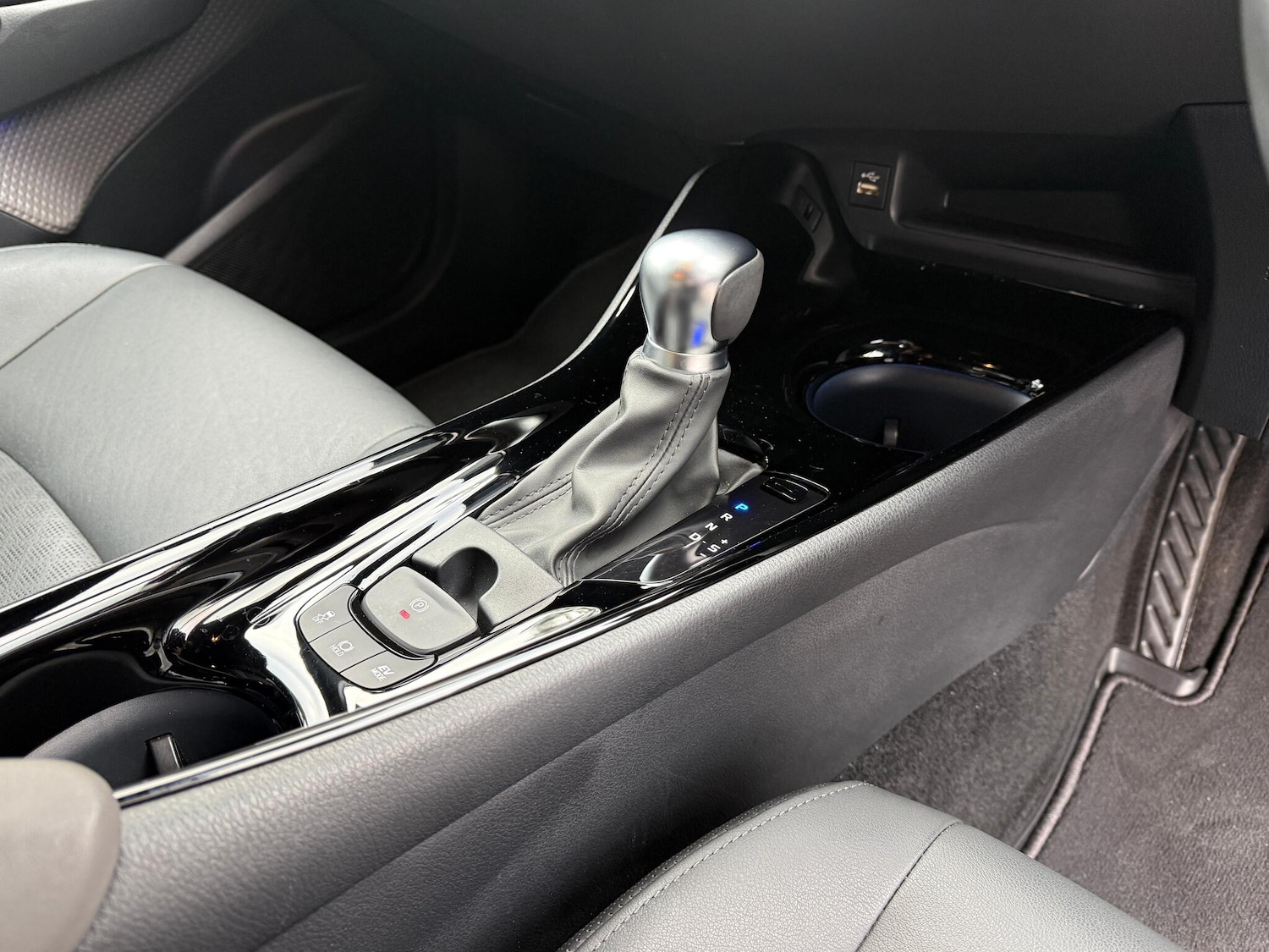 Used Toyota C-HR 2023 for sale - 76646006: Photo 38