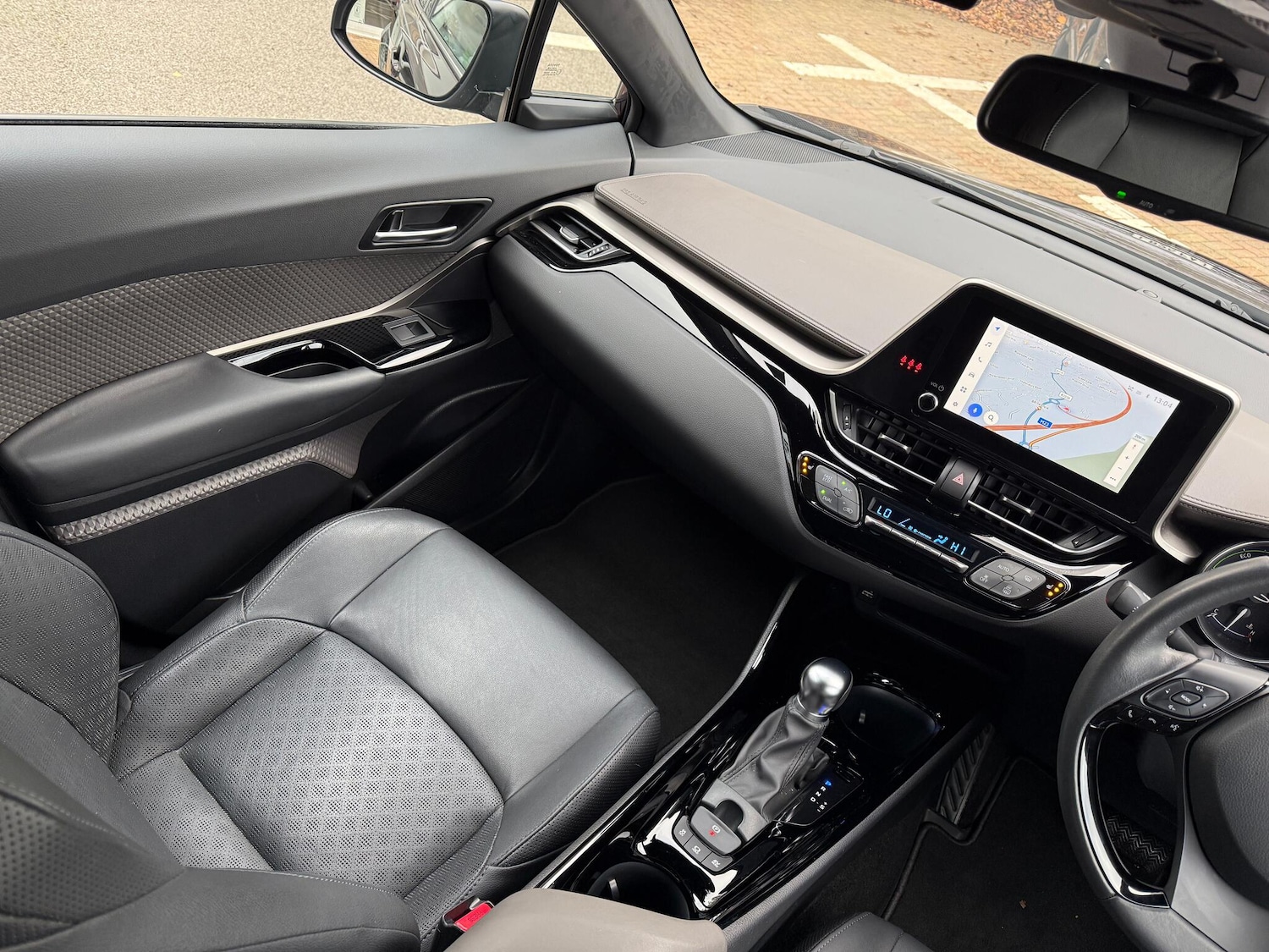 Used Toyota C-HR 2023 for sale - 76646006: Photo 49